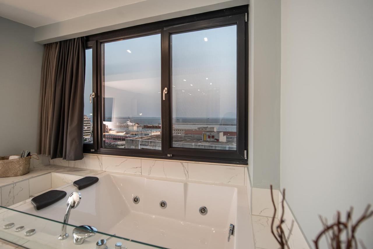 Sea & City Luxury Suite Thessaloníki Exteriör bild